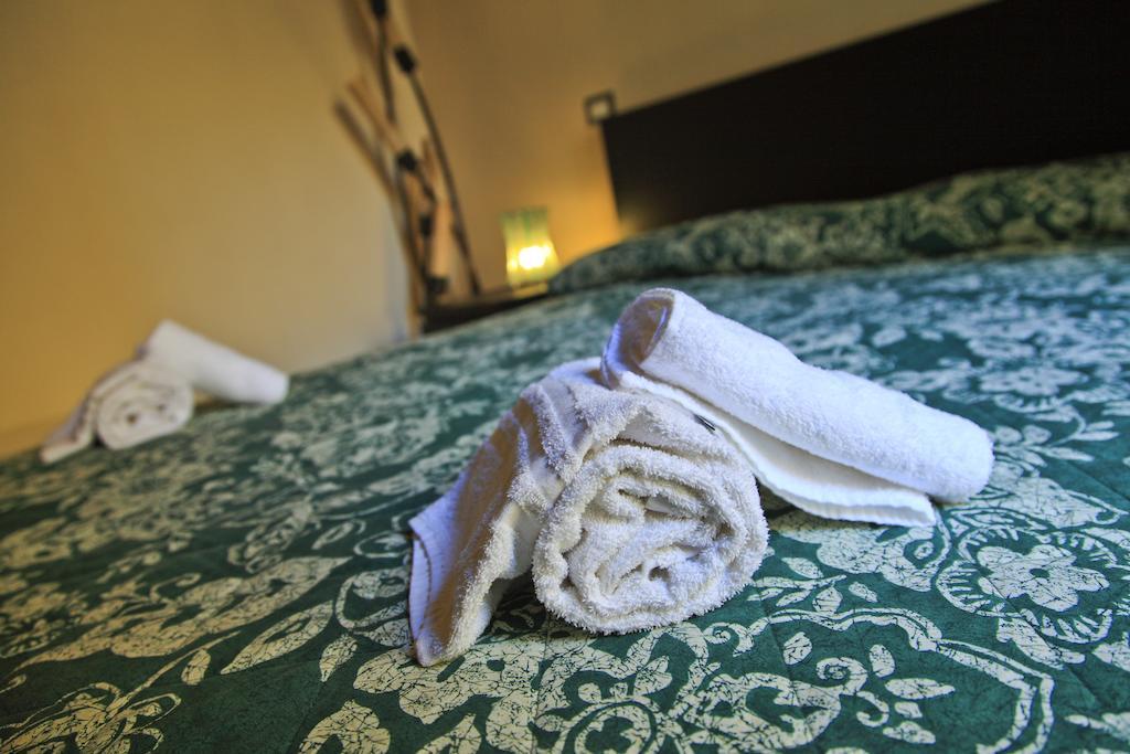 Madema B&B Cefalu Phòng bức ảnh